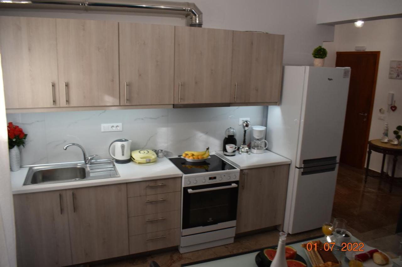 Luxury Lake - Center House Agios Nikolaos  Bagian luar foto
