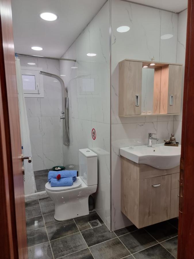 Luxury Lake - Center House Agios Nikolaos  Bagian luar foto